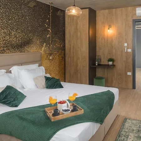 Awesome In Zminj With Wifi Casa de Férias