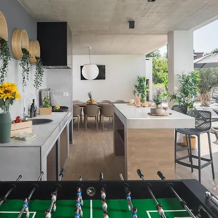 Awesome In Zminj With Wifi Casa de Férias Žminj