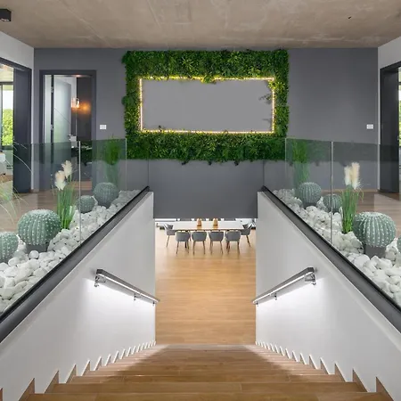 Casa de Férias Awesome In Zminj With Wifi